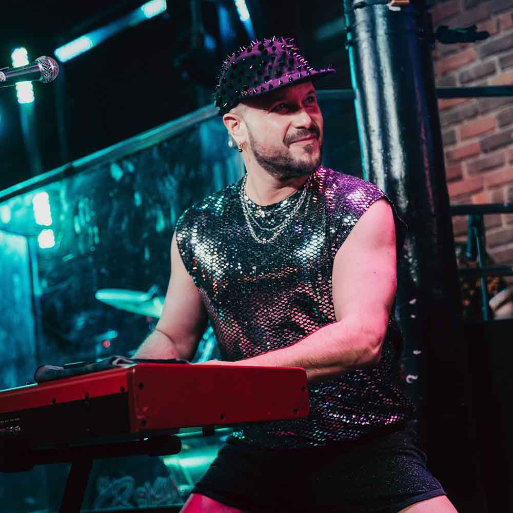 Matthew Presidente Piano Bar