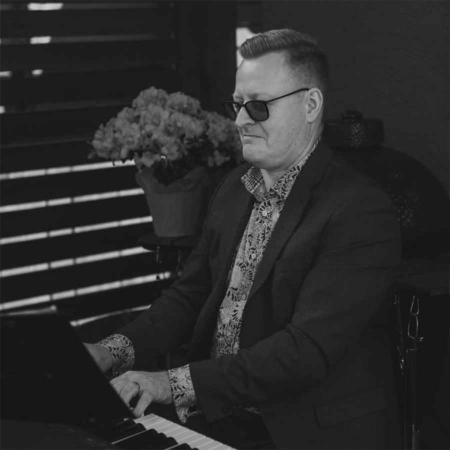 Nelson Boschman / Connor Roff